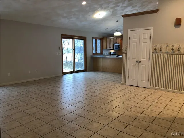 $299,999 | 9630 Nys Rt 365, Holland Patent, NY 13354