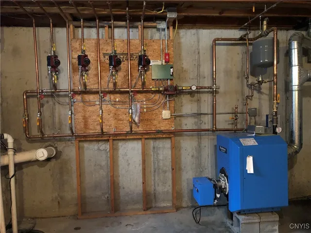 $299,999 | 9630 Nys Rt 365, Holland Patent, NY 13354