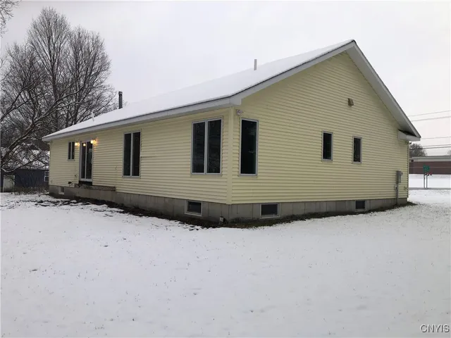 $299,999 | 9630 Nys Rt 365, Holland Patent, NY 13354