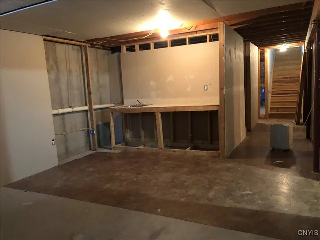 $299,999 | 9630 Nys Rt 365, Holland Patent, NY 13354