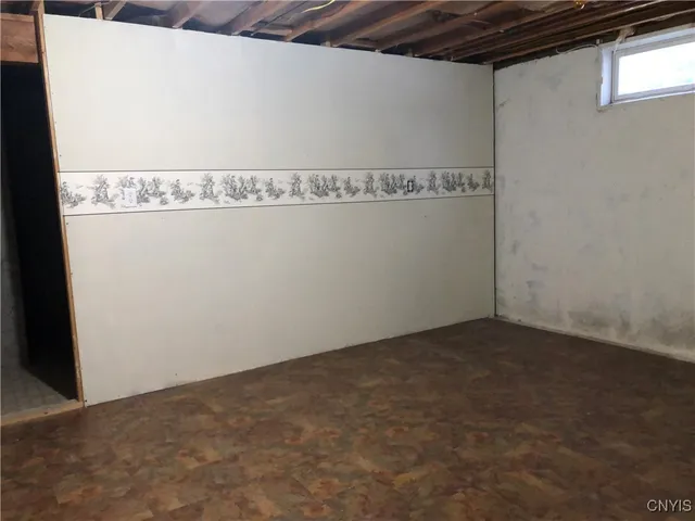 $299,999 | 9630 Nys Rt 365, Holland Patent, NY 13354