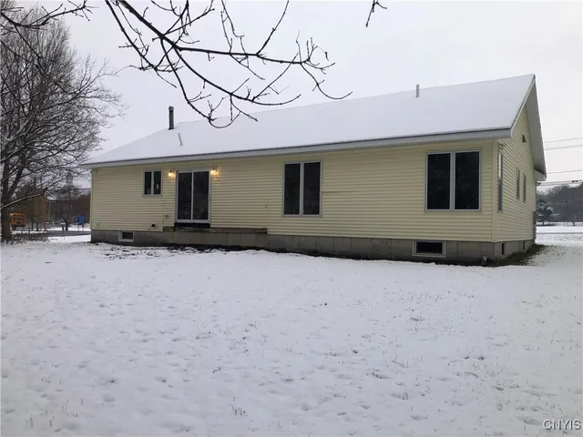 $299,999 | 9630 Nys Rt 365, Holland Patent, NY 13354