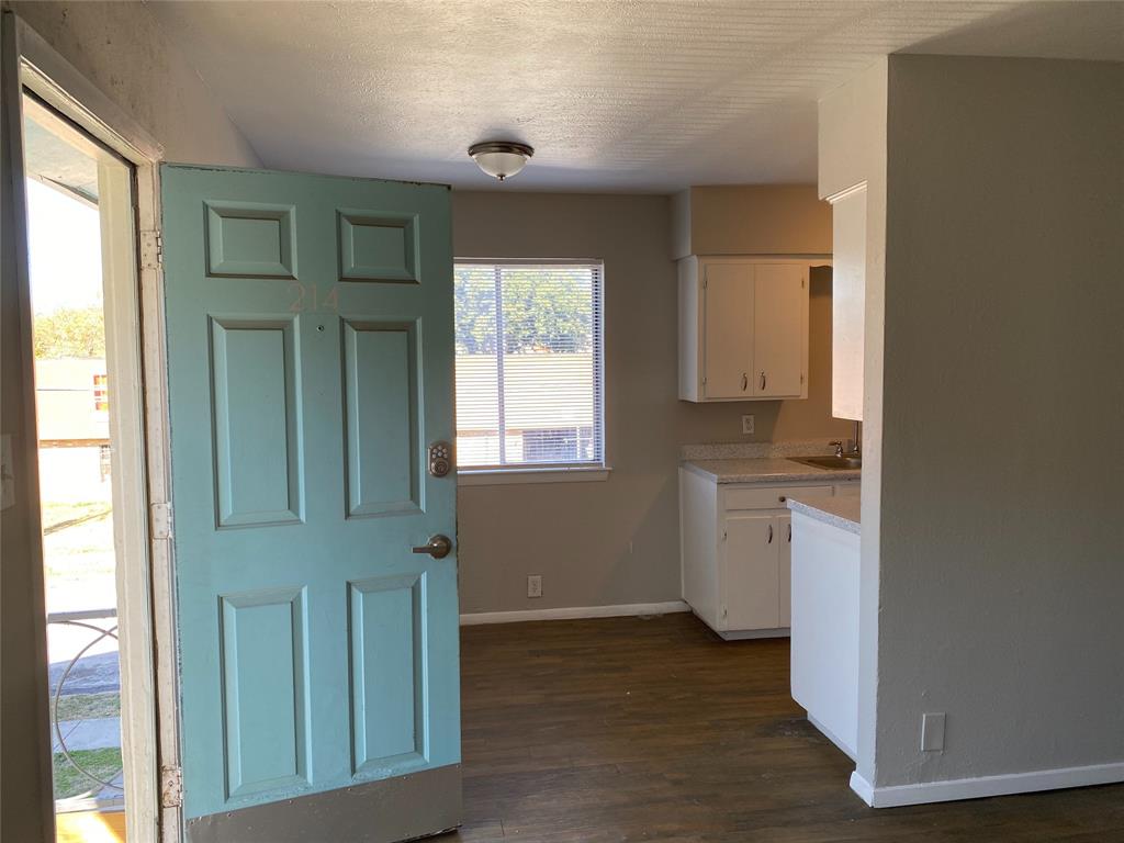 4606 Monarch Street, Unit 214 Dallas, TX 75204 - Photo 4 of 14