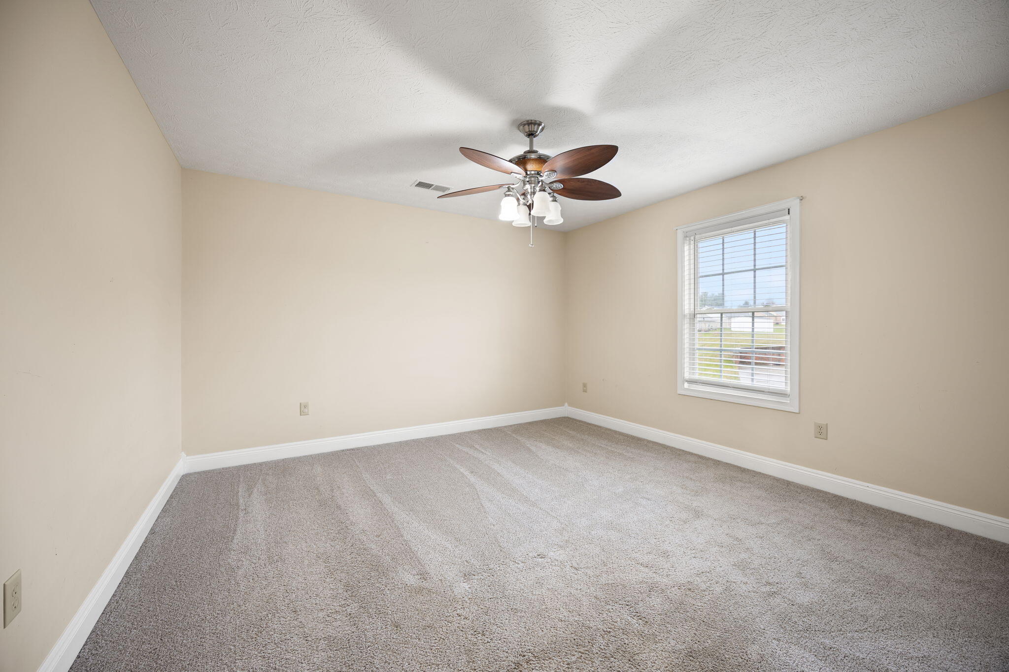 1459 Kit Cowan Road Somerset, KY 42501 - Photo 27 of 62 41-web-or-mls-413A9934