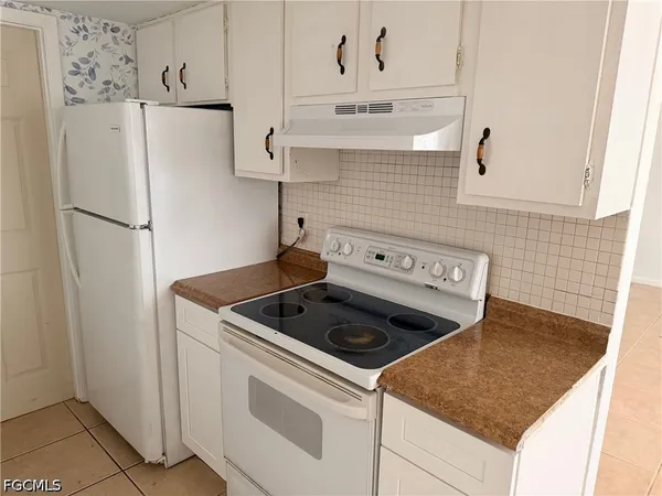 $1,500 | 434 Muskegon Avenue, Fort Myers, FL 33905