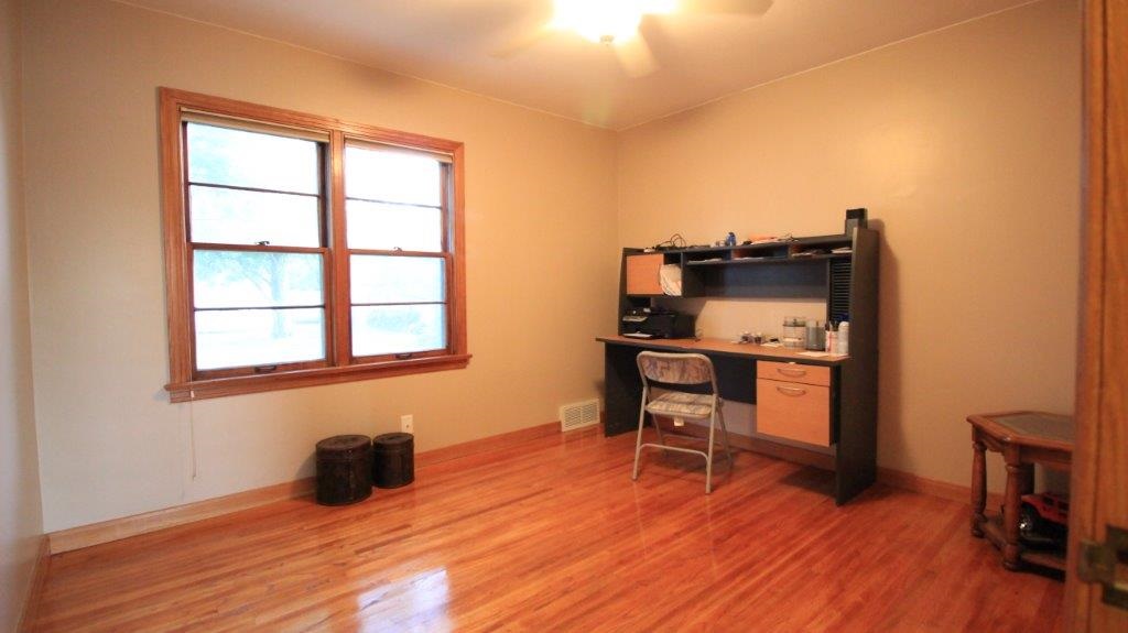 1709 Nuttman Avenue Decatur, IN 46733 - Photo 16 of 26