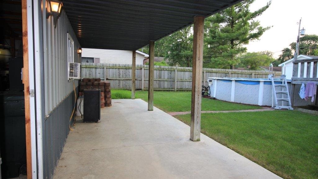 1709 Nuttman Avenue Decatur, IN 46733 - Photo 4 of 26