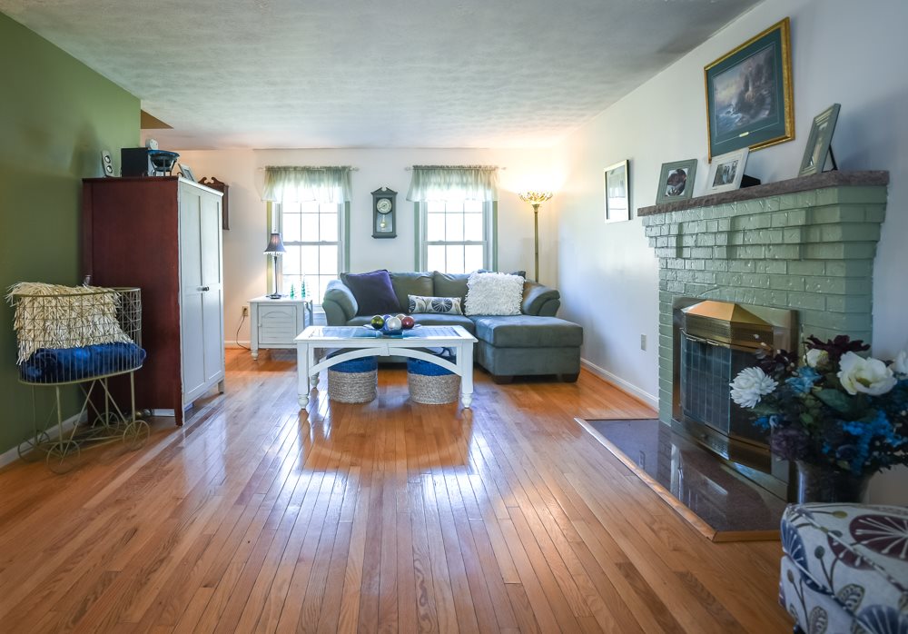 103 Pinecrest Road Litchfield, NH 03052 - Photo 8 of 20