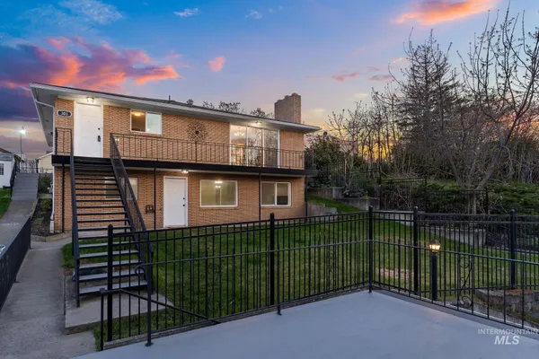 $450,000 | 303 Highland Avenue, Clarkston, WA 99403