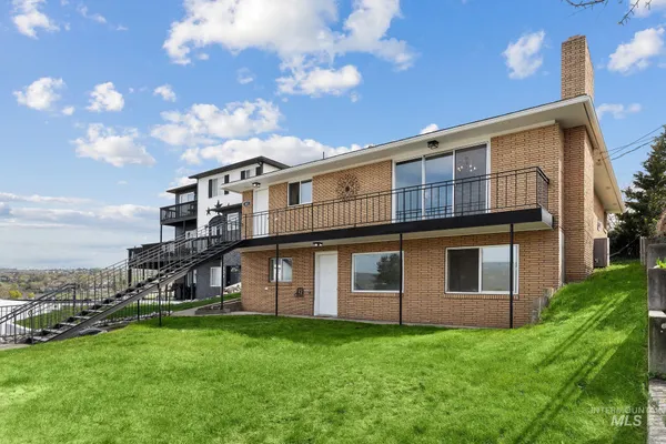 $450,000 | 303 Highland Avenue, Clarkston, WA 99403