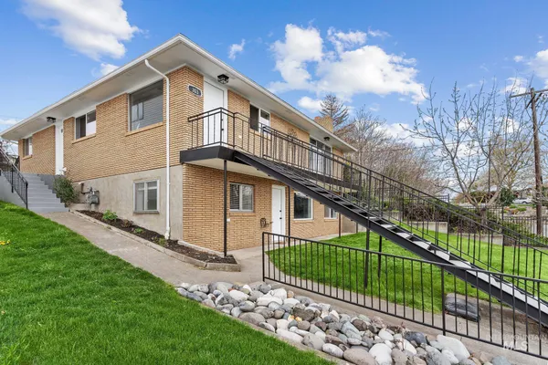 $450,000 | 303 Highland Avenue, Clarkston, WA 99403