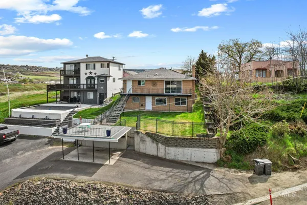 $450,000 | 303 Highland Avenue, Clarkston, WA 99403