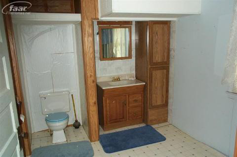 1862 Gray Road Lapeer, MI 48446 - Photo 15 of 16 20185871-14.JPG
