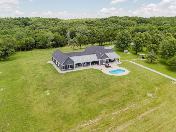 $2,099,999 | 455 Webb Town Lane, Tunnel Hill, IL 62972