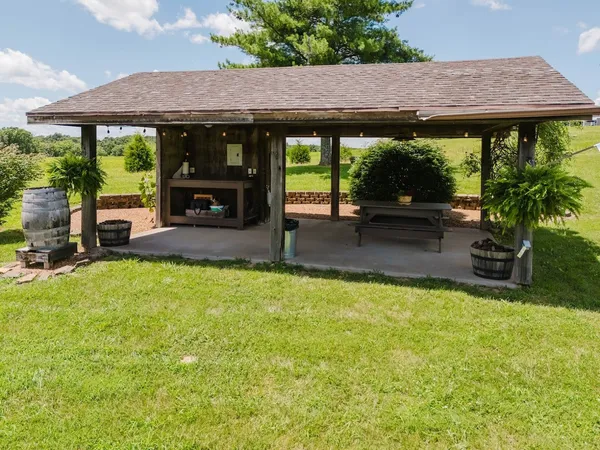 $2,099,999 | 455 Webb Town Lane, Tunnel Hill, IL 62972