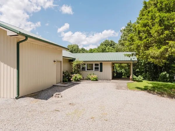$2,099,999 | 455 Webb Town Lane, Tunnel Hill, IL 62972
