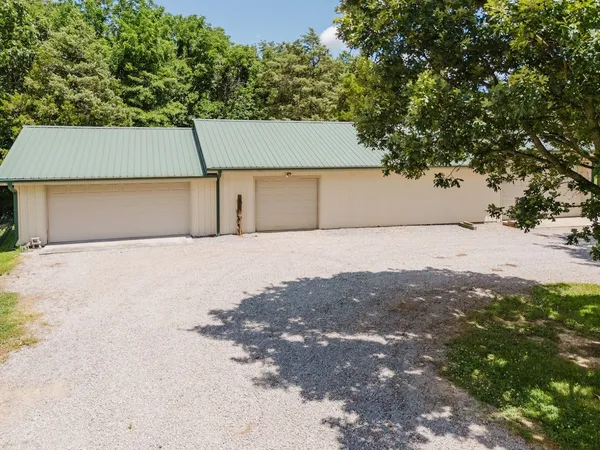 $2,099,999 | 455 Webb Town Lane, Tunnel Hill, IL 62972