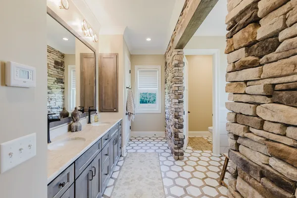 $2,099,999 | 455 Webb Town Lane, Tunnel Hill, IL 62972