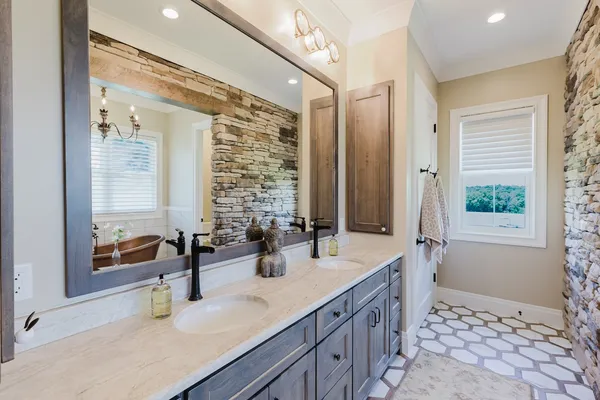 $2,099,999 | 455 Webb Town Lane, Tunnel Hill, IL 62972