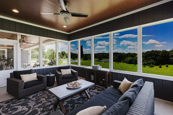 $2,099,999 | 455 Webb Town Lane, Tunnel Hill, IL 62972