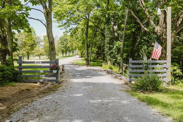 $2,099,999 | 455 Webb Town Lane, Tunnel Hill, IL 62972