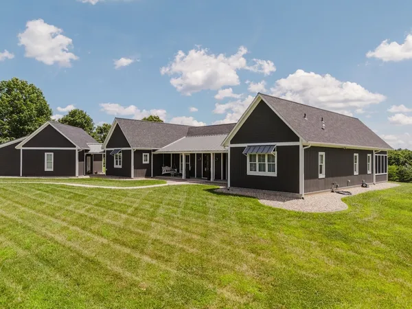 $2,099,999 | 455 Webb Town Lane, Tunnel Hill, IL 62972
