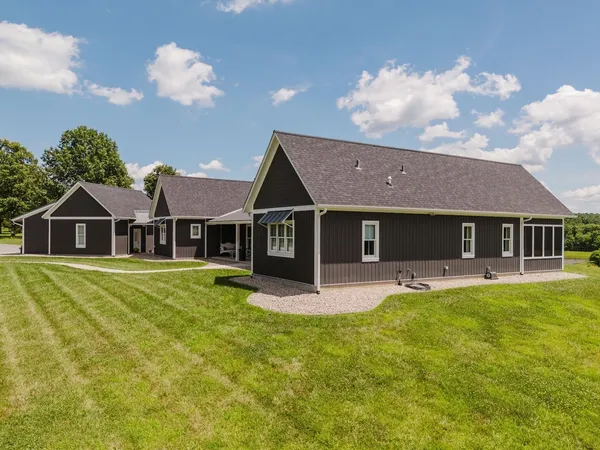 $2,099,999 | 455 Webb Town Lane, Tunnel Hill, IL 62972