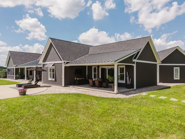 $2,099,999 | 455 Webb Town Lane, Tunnel Hill, IL 62972