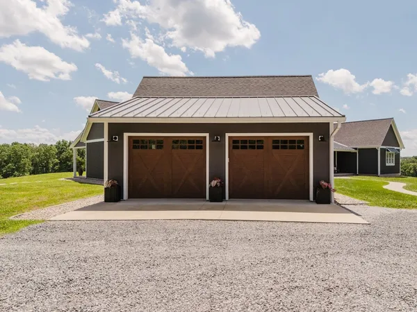 $2,099,999 | 455 Webb Town Lane, Tunnel Hill, IL 62972