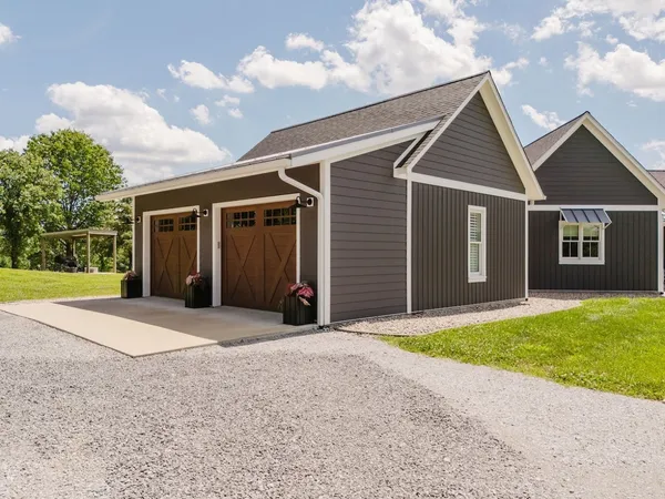 $2,099,999 | 455 Webb Town Lane, Tunnel Hill, IL 62972