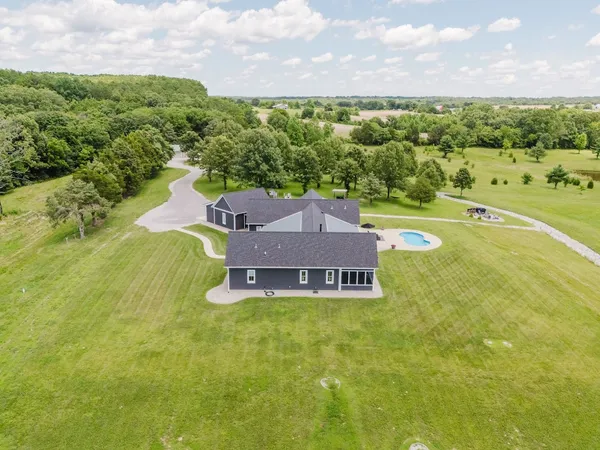 $2,099,999 | 455 Webb Town Lane, Tunnel Hill, IL 62972