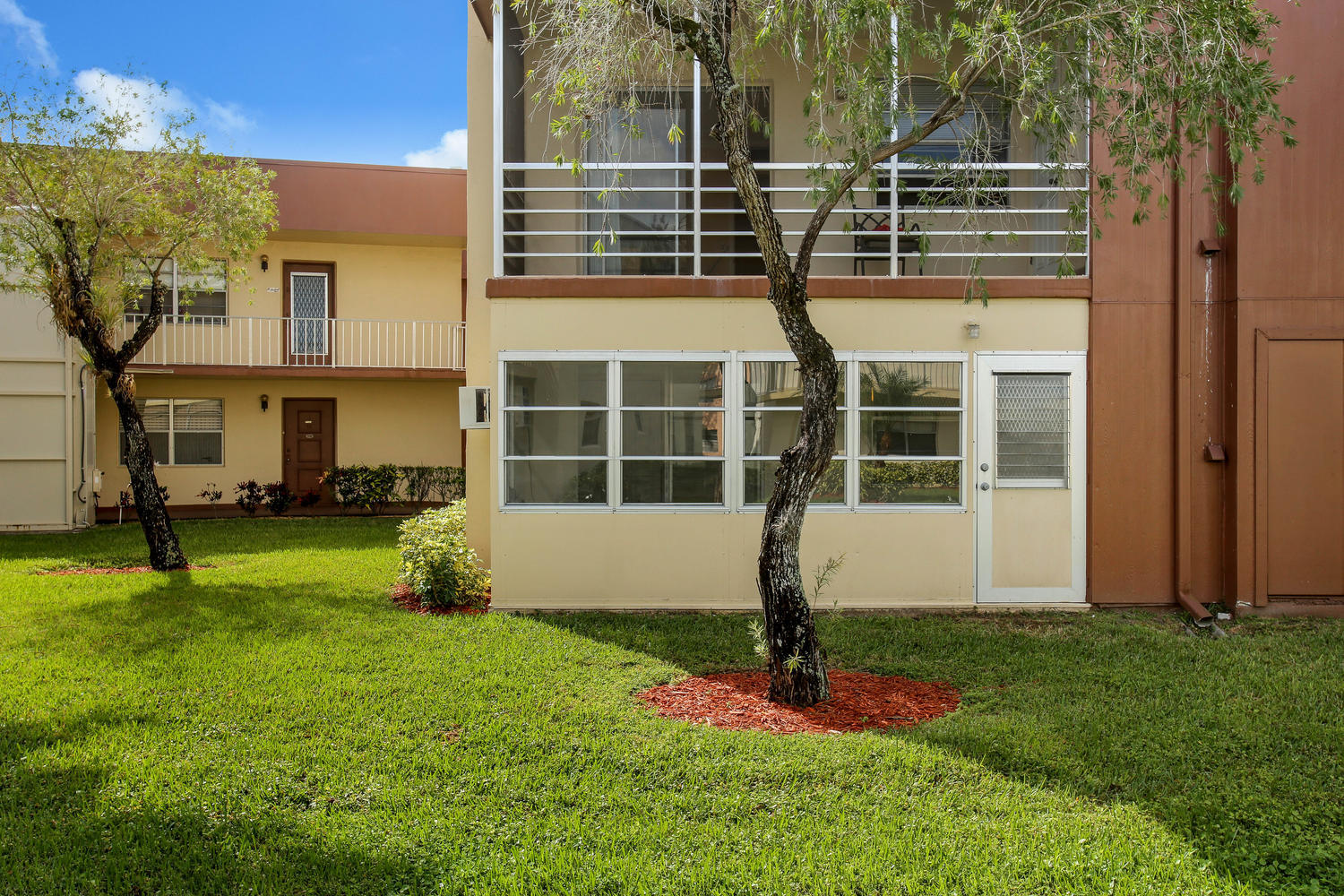 730 Normandy P Delray Beach Delray Beach, FL 33484 - Photo 3 of 40 730 Normandy Ln Delray Beach-large-013-1