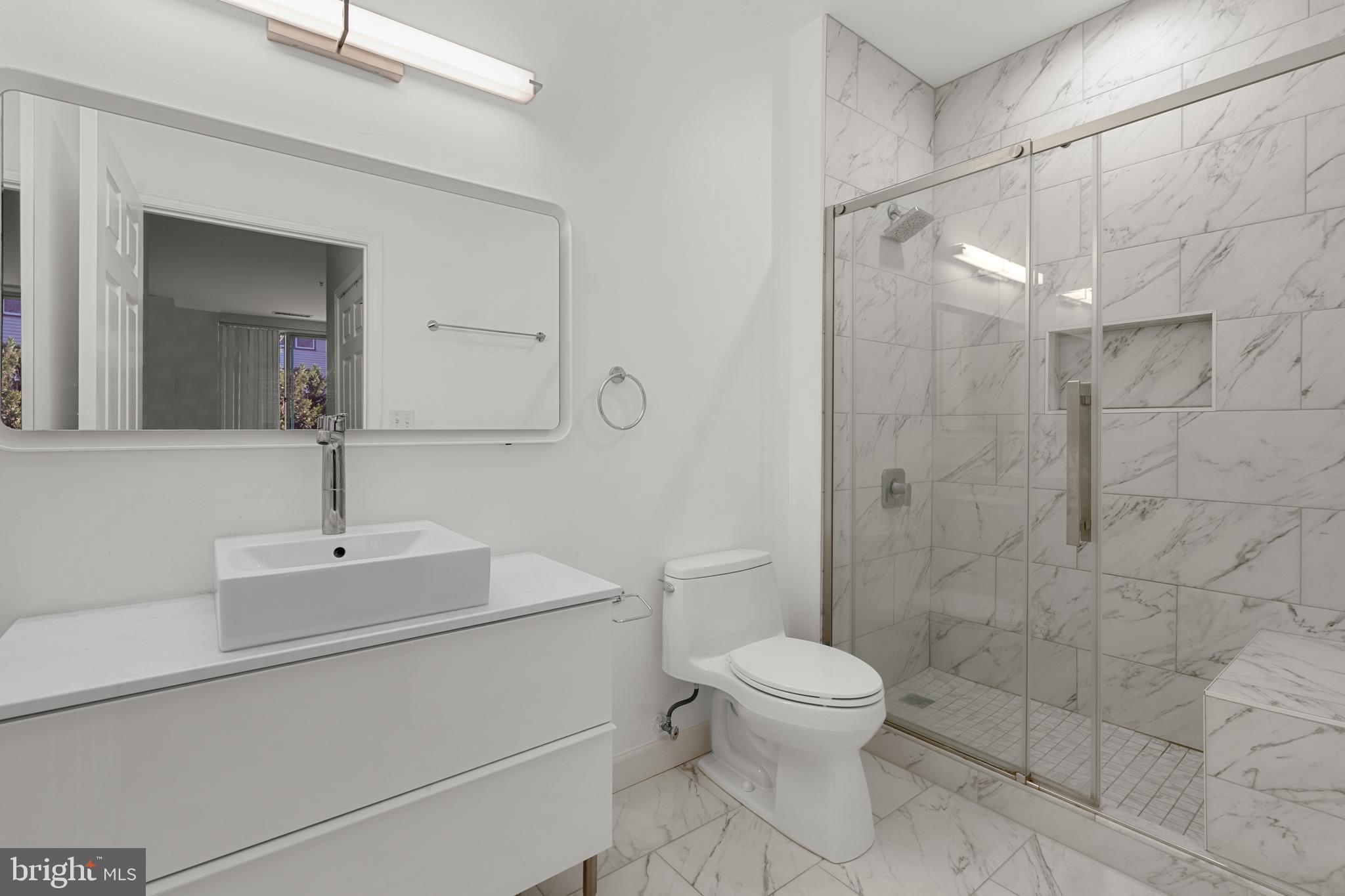 2726 Gallows Road, Unit 111 Vienna, VA 22180 - Photo 17 of 28