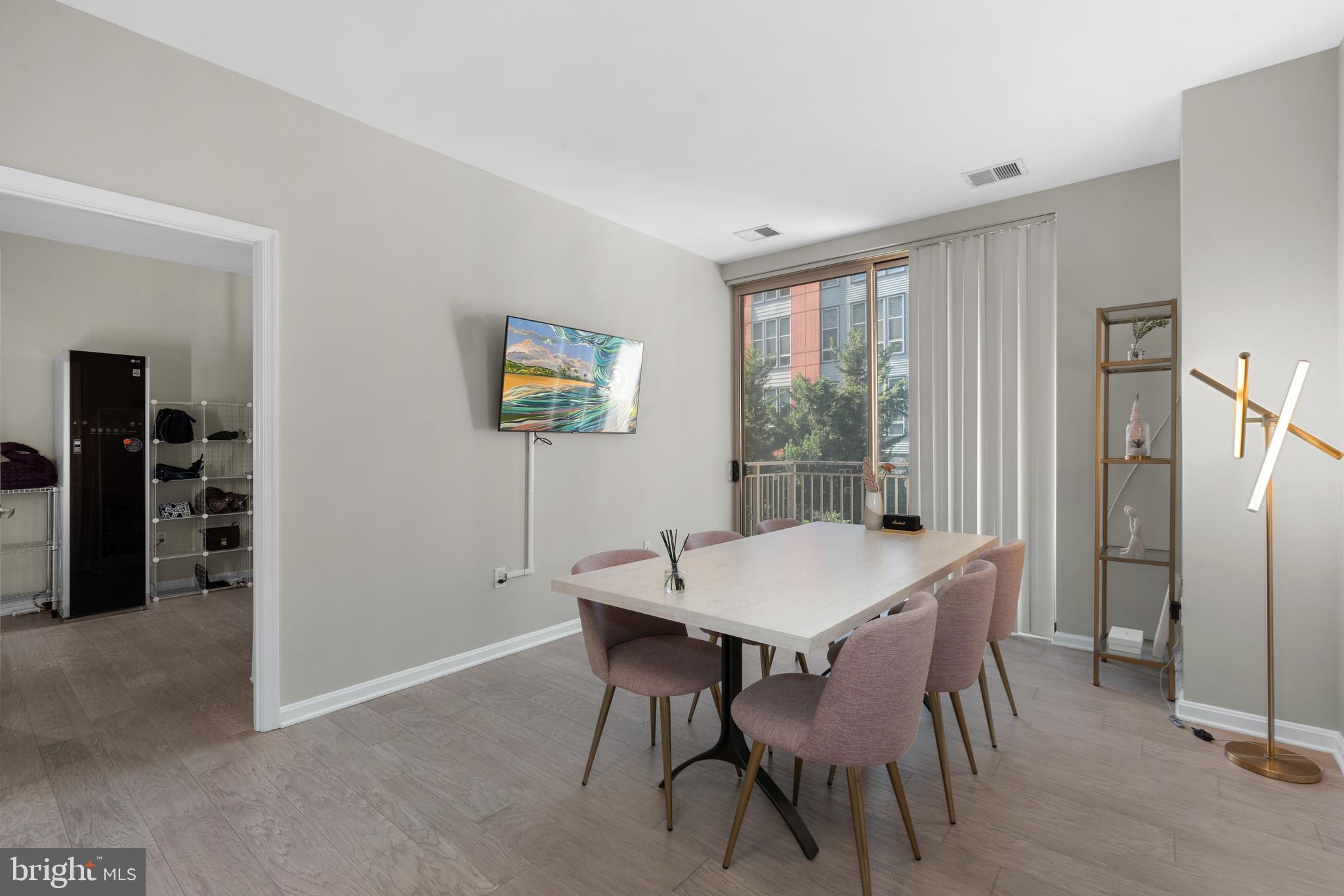 2726 Gallows Road, Unit 111 Vienna, VA 22180 - Photo 7 of 28