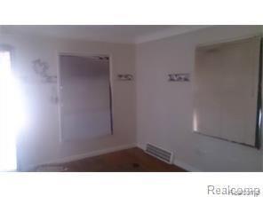 18922 Moross Road Detroit, MI 48224 - Photo 10 of 25