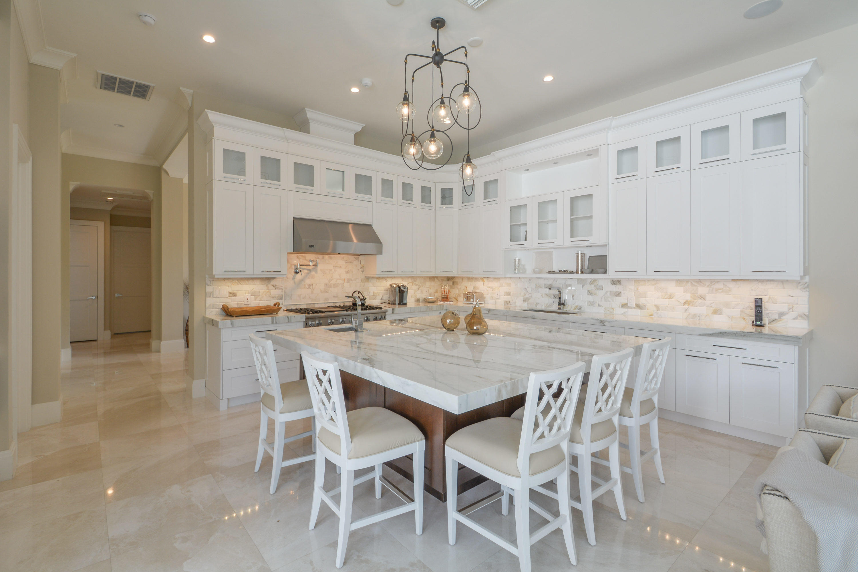 7482 Fenwick Place Boca Raton, FL 33496 - Photo 8 of 31 kitchen