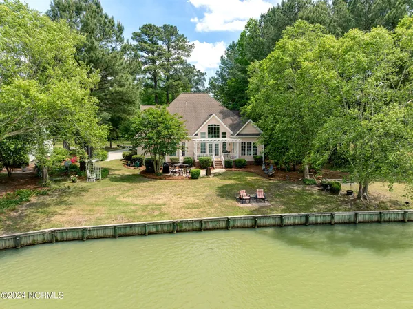 $665,000 | 210 Cellars Way, Wallace, NC 28466