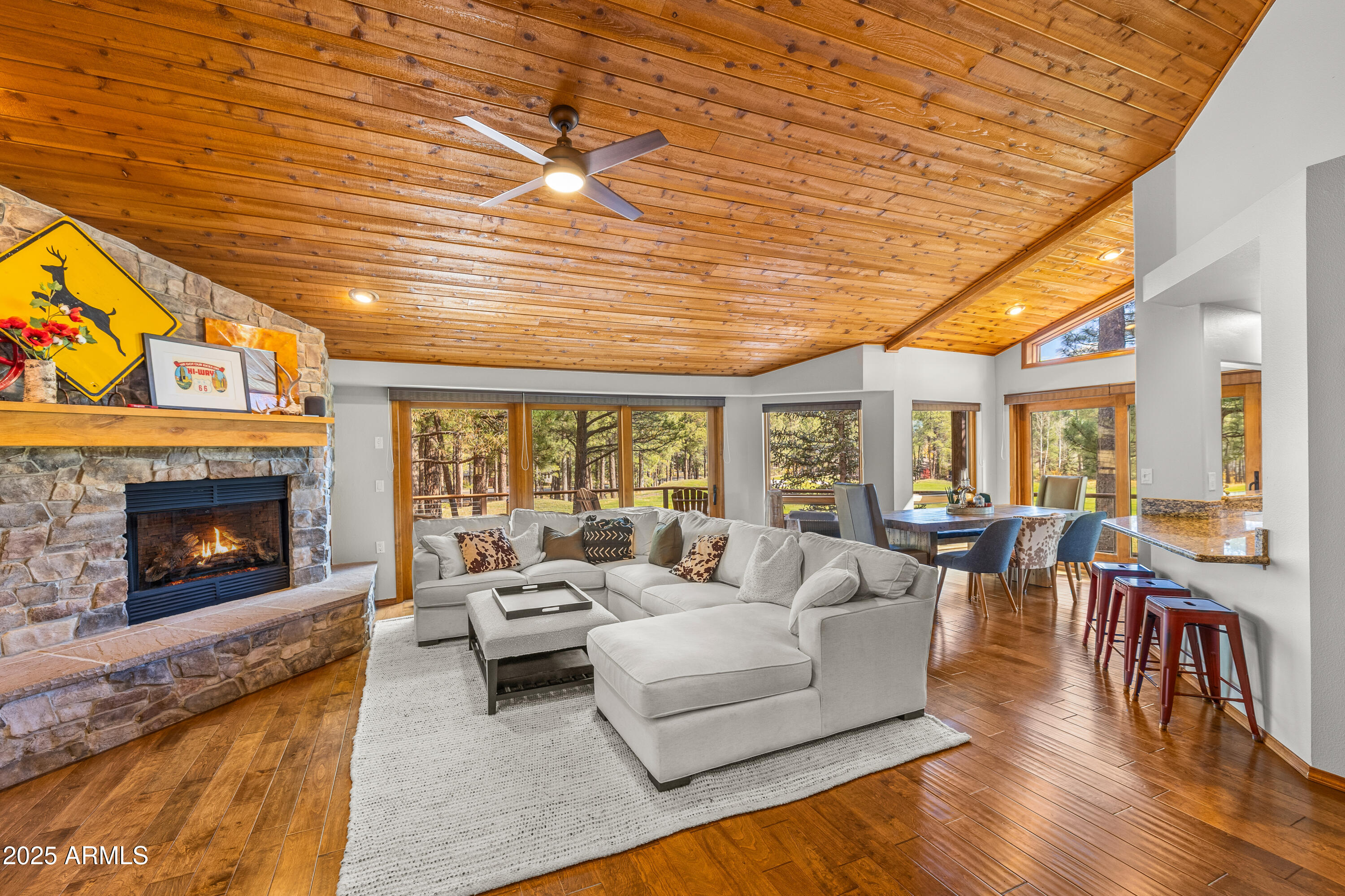 3068 Griffiths Spring Flagstaff, AZ 86005 - Photo 7 of 30 Great Room