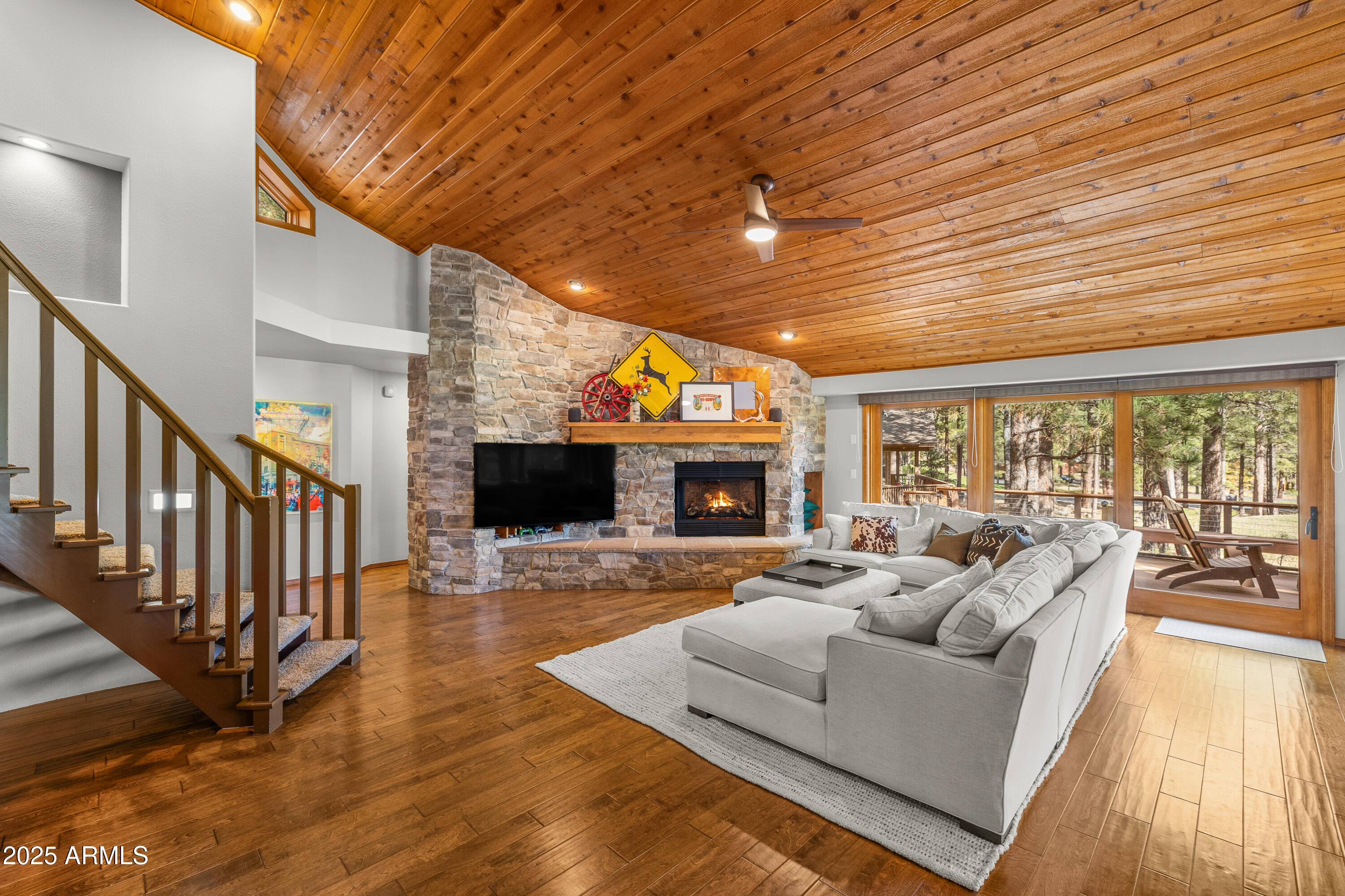 3068 Griffiths Spring Flagstaff, AZ 86005 - Photo 8 of 30 Great Room