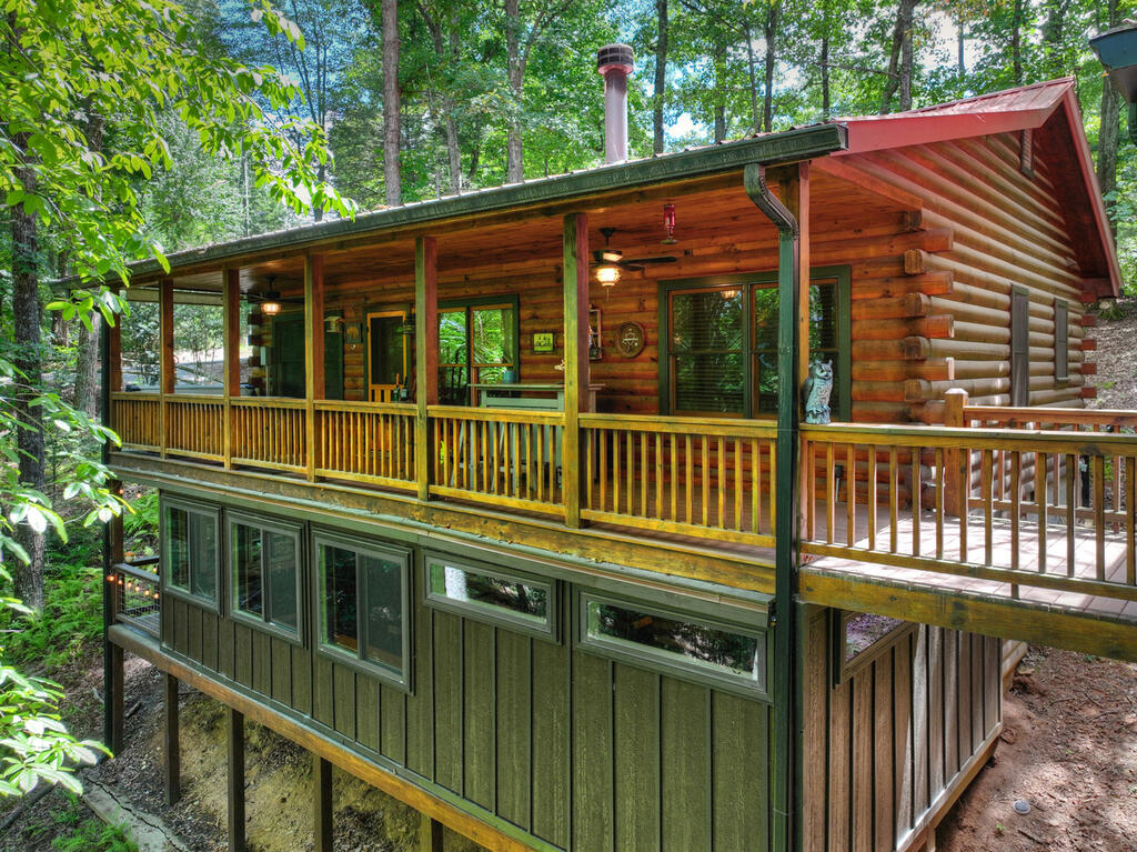 9 Casey Court Blue Ridge, GA 30513 - Photo 5 of 52 Gallery Image 5