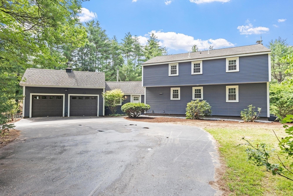 29 Tyler Road Townsend, MA 01469 - Photo 2 of 41