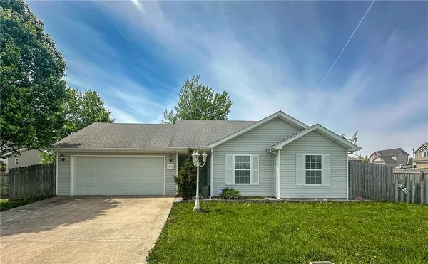 $260,000 | 605 Bob F Griffin Road, Cameron, MO 64429