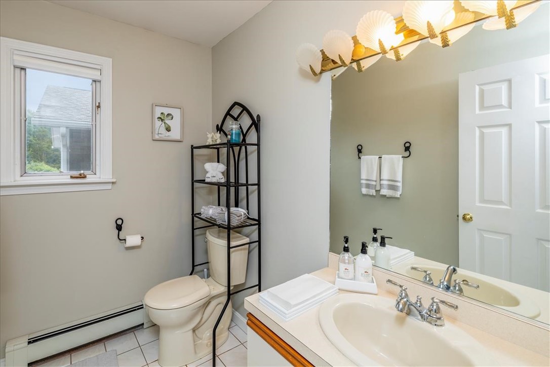 2 Quartz Drive, Unit 2A Westerly, RI 02891 - Photo 14 of 20 First floor bathroom