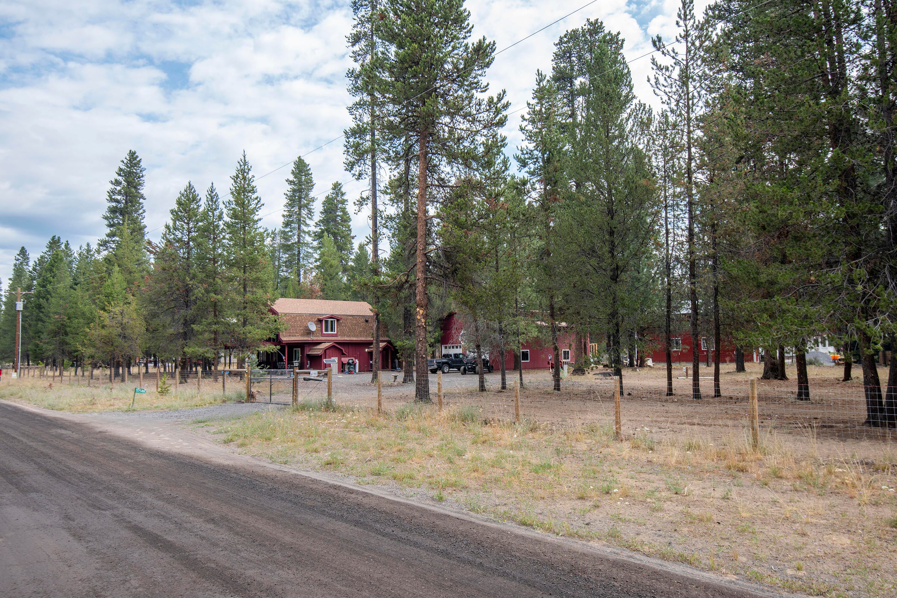 52588 Ammon Road La Pine, OR 97739 - Photo 8 of 34 DSC_5489