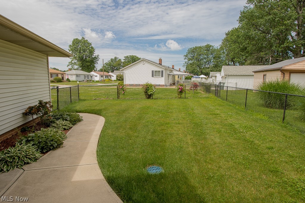 30425 Vineyard Road Willowick, OH 44095 - Photo 19 of 22 The fenced in backyard is a great place to relax!