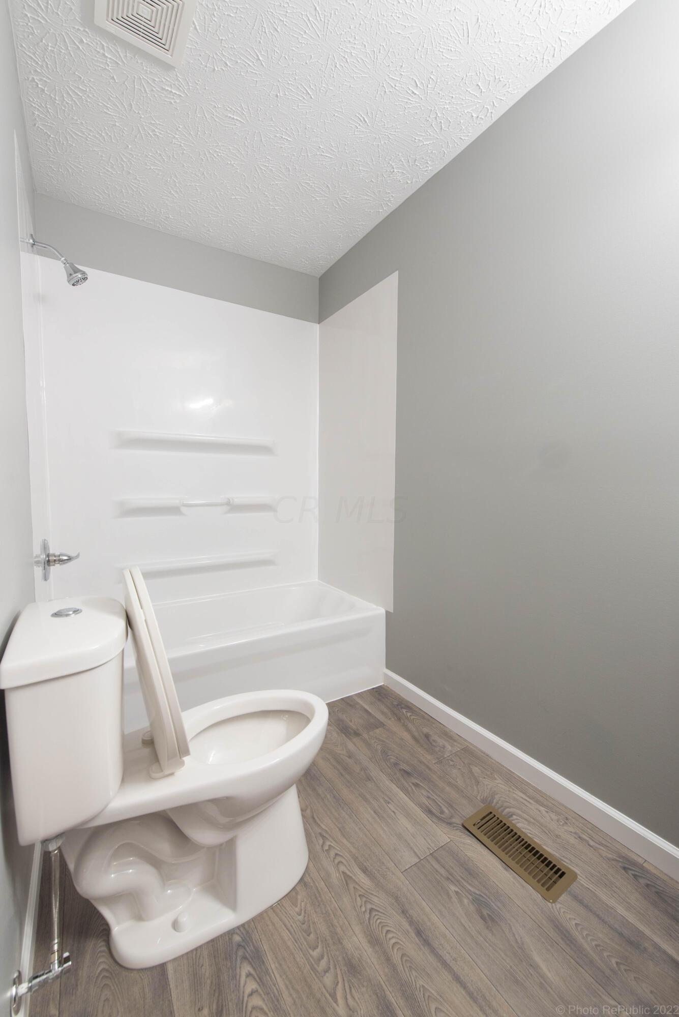1077 Rumsey Road Columbus, OH 43207 - Photo 27 of 34 View of the commode.