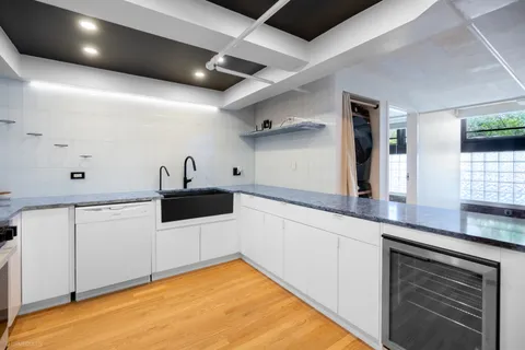 $350,000 | 1601 South Michigan Avenue, Unit 107, Chicago, IL 60616