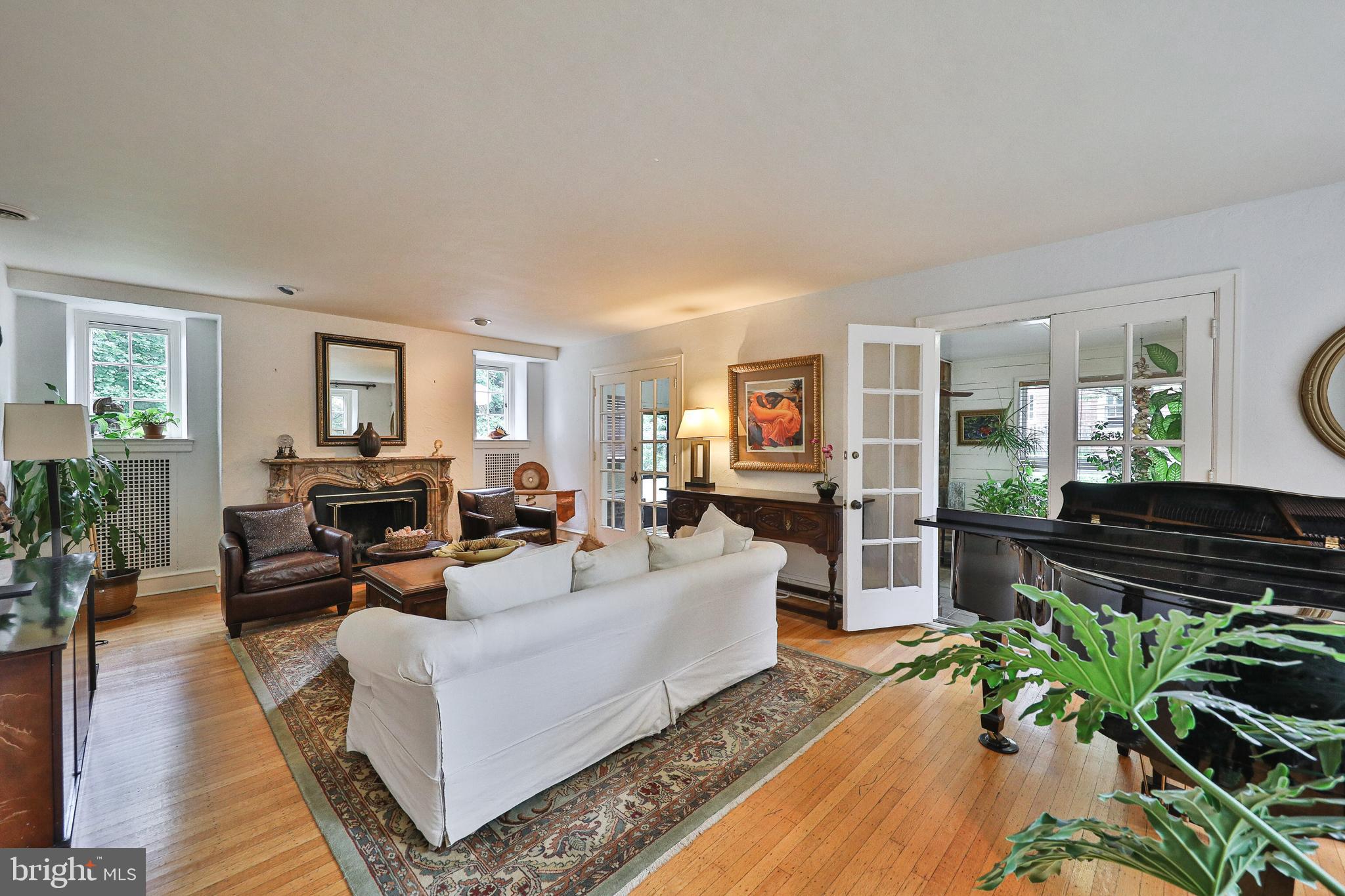 404 Chapel Road Elkins Park, PA 19027 - Photo 8 of 51 Living Room