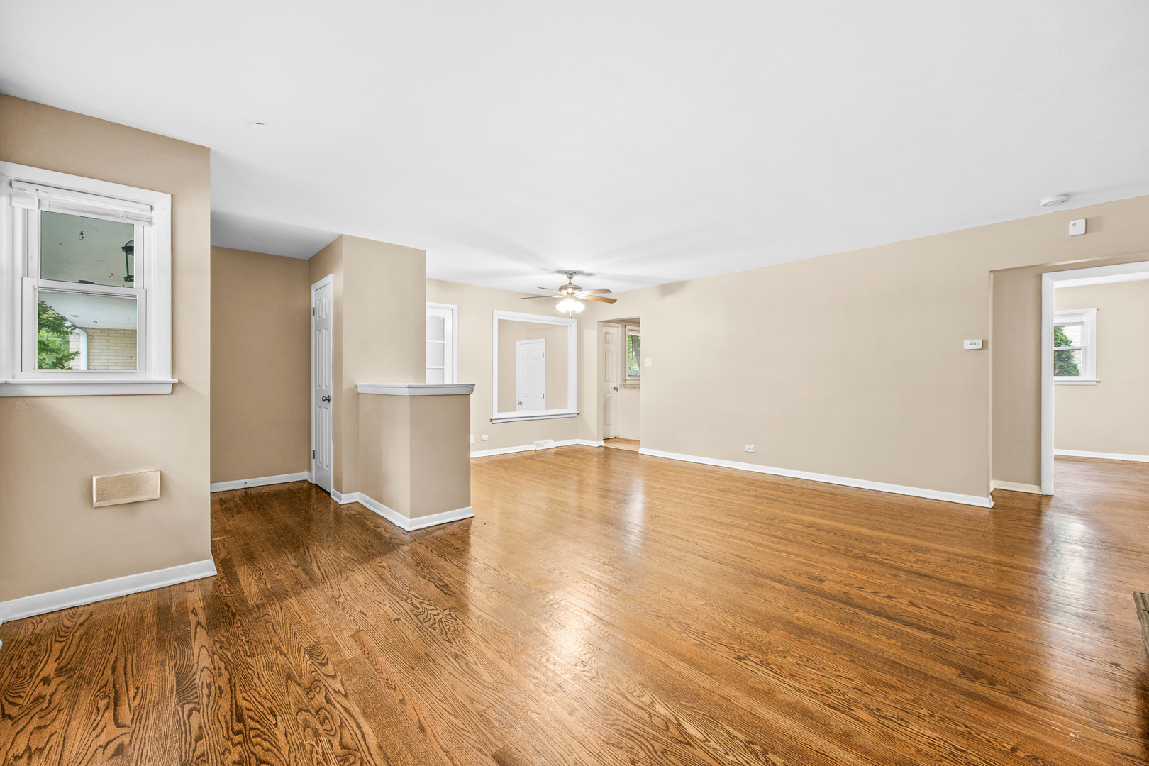 2205 Willow Road Homewood, IL 60430 - Photo 5 of 30 Gallery Image 5