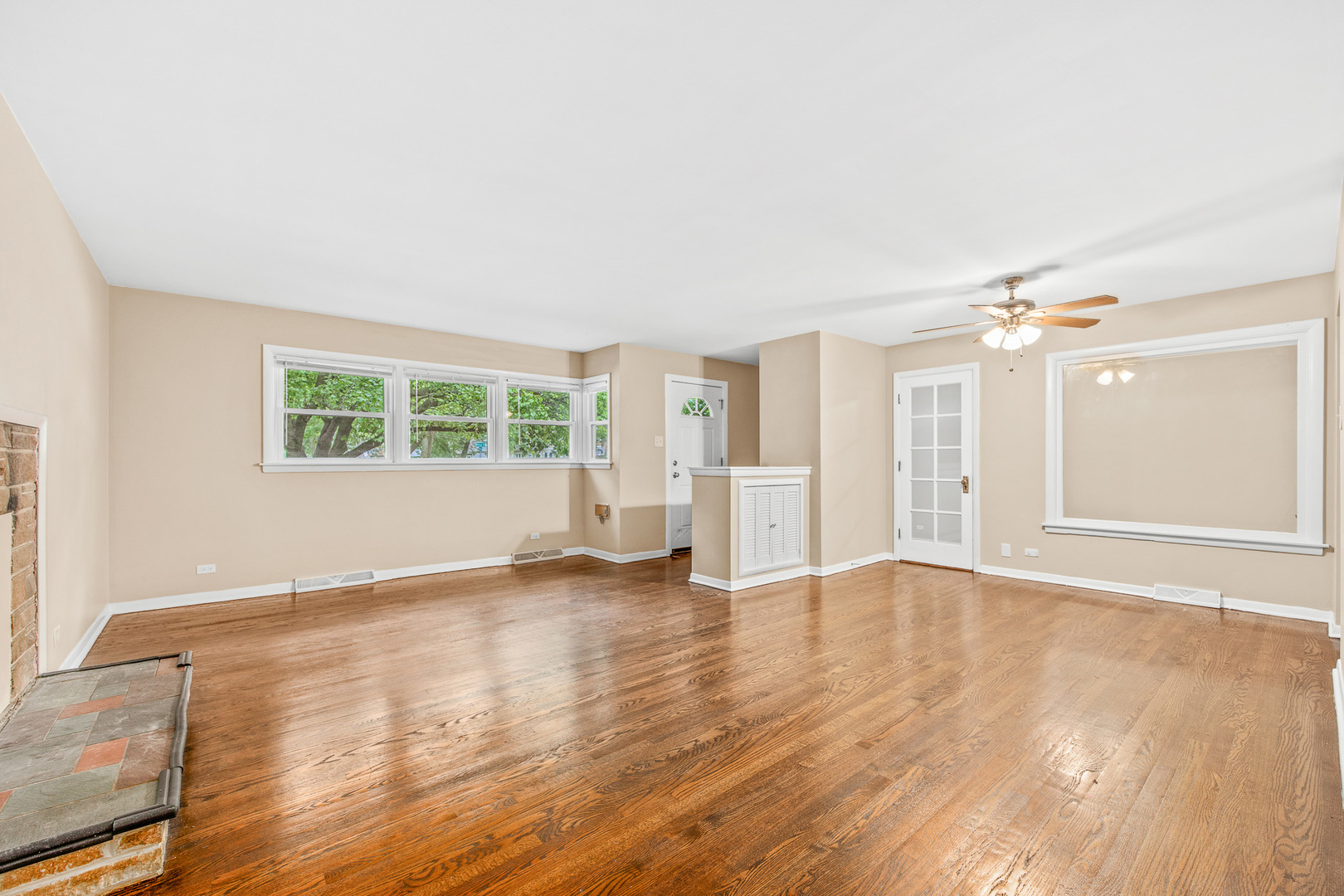 2205 Willow Road Homewood, IL 60430 - Photo 6 of 30 Gallery Image 6